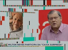 Milton Neves recebe homenagem de ex-jogador de futebol