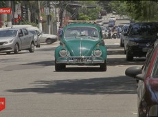 Torcedor fanático adquire fusca verde