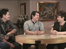 Gian e Giovani retomam dupla e conversam com Lilia Klabin