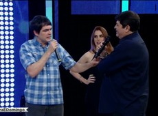 Skank relembra os sucessos no palco com Datena