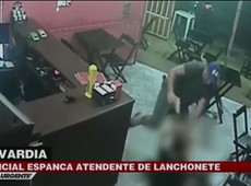 Policial espanca atendente de lanchonete