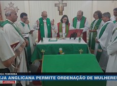 Mulheres ainda ocupam poucos cargos de destaque em igrejas