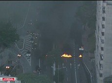 SP: Pneus em chamas bloqueiam a Avenida 23 de Maio