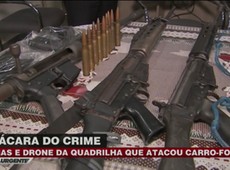 Quadrilha usa arsenal de guerra para atacar carro-forte