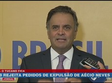PSDB recusa pedidos de expulsão de Aécio Neves