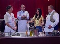 Ana Paula conta a jurados que se emocionou com Lorena