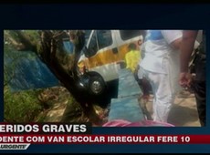 Acidente com van escolar irregular fere 10 crianças no RJ