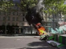 Sábado de protestos violentos tem 163 presos em Paris