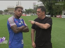 Marinho imita Sampaoli e fala sobre trajetória no futebol