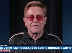 Elton John faz revelações sobre drogas e artistas em livro