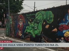 Beco do Hulk vira ponto turístico na Zona Leste