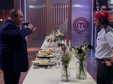 Jacquin reclama de molho para Vitor: Tirando isso, é muito bom