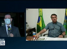 Bolsonaro diz que é perseguido no caso das fake news