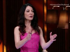 Juliana lembra da mãe e se emociona ao tirar Natal em prova