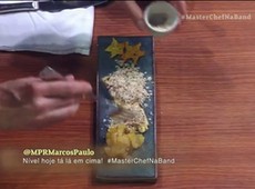 Eu amei, diz Paola sobre doce de abacaxi de Marcos