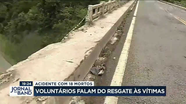 18 mortos em acidente: voluntários contam como foi resgate às vítimas  Reprodução TV