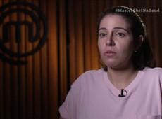 Faltou cuidado na sua finalização, diz Fogaça para Renata