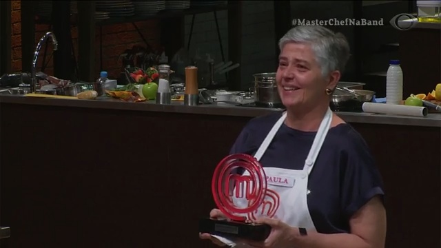 Anna Paula vence final do MasterChef 2020 e dedica prêmio à filha