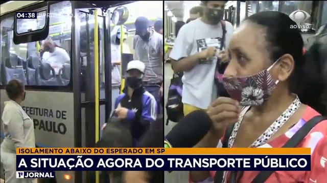 Mesmo após restrições, o transporte público continua lotado em SP Reprodução TV