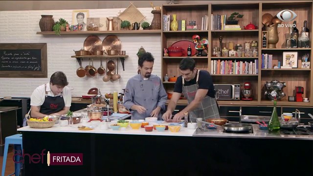 Fritada de forno: Edu Guedes ensina receita prática Reprodução TV