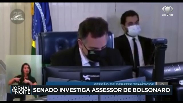 Assessor de Bolsonaro será investigado por gesto polêmico Reprodução TV