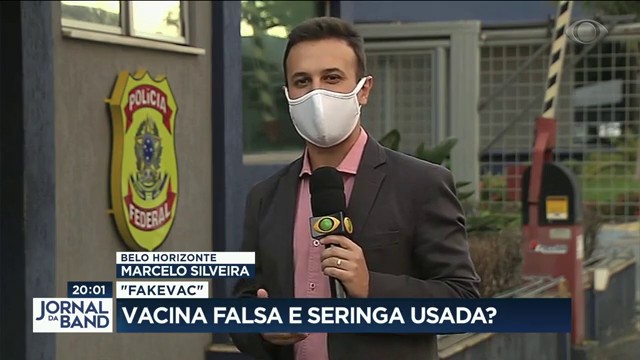 Polícia investiga se falsa enfermeira aplicou doses com seringa usada Reprodução TV