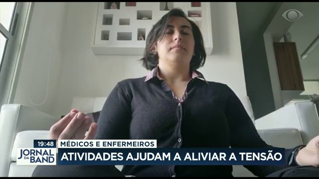 Médicos e enfermeiros: confira atividades que ajudam a alivia a tensão Reprodução TV