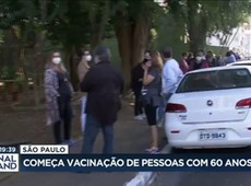 Começa vacinação de pessoas com 60 anos em São Paulo