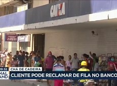 Clientes reclamam de longas filas no bancos