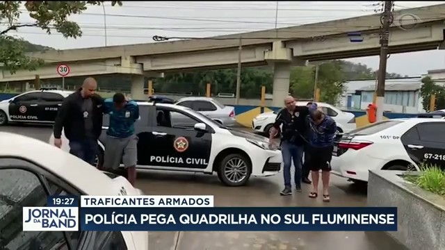 Polícia pega quadrilha no sul fluminense Reprodução TV