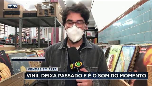 Vinil deixa passado e é o som do momento Reprodução TV