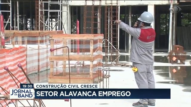 Construção civil cresce e alavanca emprego Reprodução TV