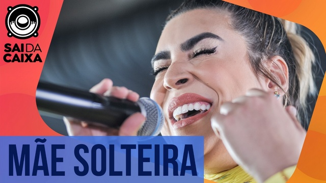 Naiara Azevedo canta