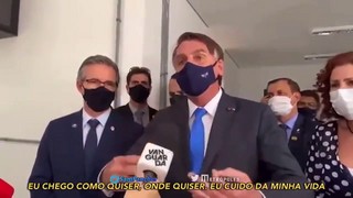 Sem máscara, Bolsonaro critica CNN Brasil e ataca repórter da Globo: "Cala  a boca"