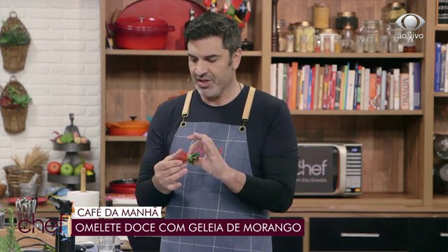 Dicas para a sua calda de morango  Reprodução TV