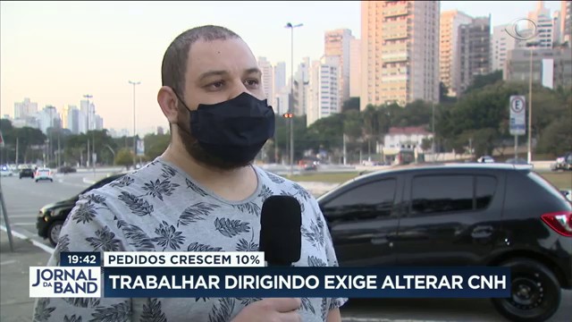 Trabalhar dirigindo exige alterar a CNH Reprodução TV