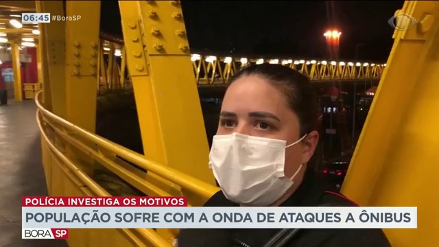 Ônibus depredados em SP Reprodução TV