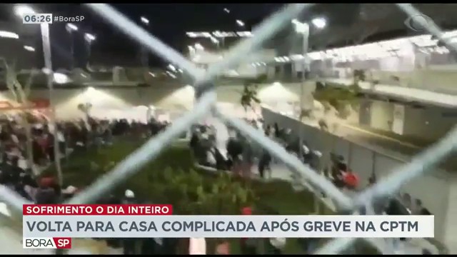 Volta para casa complicada após greve nos trens Reprodução TV