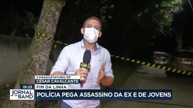 Polícia pega assassino da ex e de jovens Reprodução TV