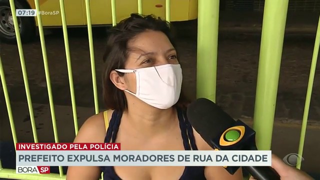 Prefeito expulsa moradores de rua da cidade Reprodução TV