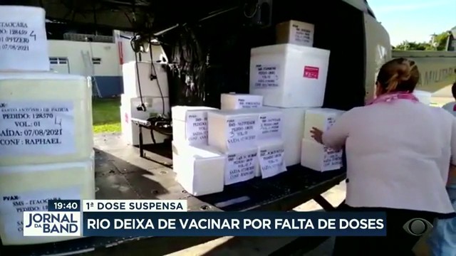 Rio de Janeiro deixa de vacinar por falta de doses Reprodução TV