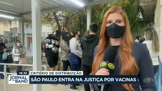 São Paulo entra na Justiça por vacinas atrasadas Reprodução TV