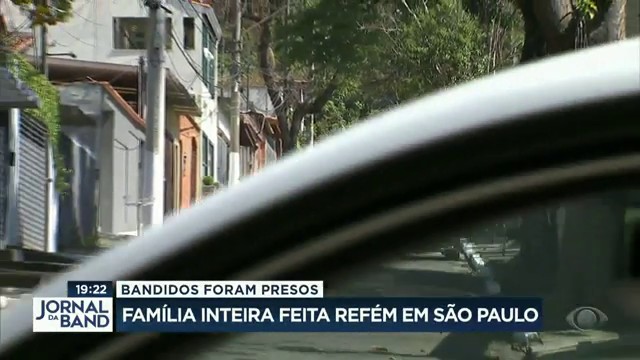 Bandidos foram presos: família inteira é feita refém em São Paulo Reprodução TV