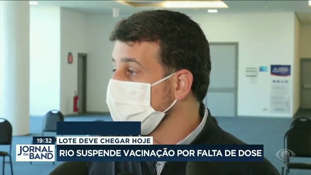 Rio suspende vacinação por falta de doses Reprodução/Band TV