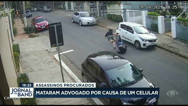 Assassinos procurados: mataram advogado por causa de um celular Reprodução TV