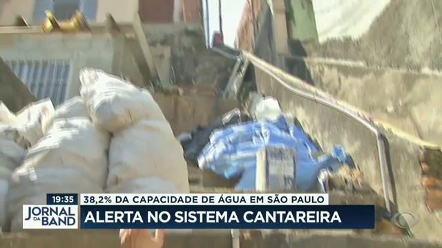 Alerta no Sistema Cantareira: 38,2% da capacidade de água Reprodução TV