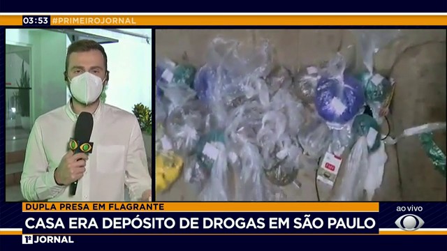 Polícia estoura casa do tráfico em SP Reprodução TV