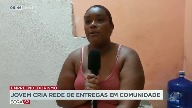 Jovem cria rede de entregas em comunidade Reprodução TV