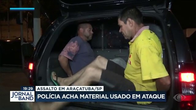 Assalto em Araçatuba/SP: polícia encontra material usado em ataque Reprodução TV