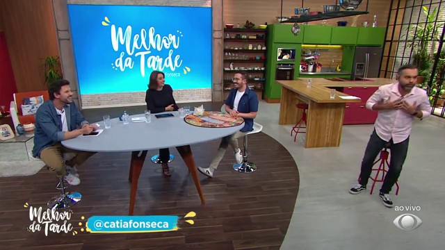 Mantovanni interpreta a carta da semana Reprodução TV